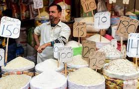 Pakistan’s Weekly Inflation Crosses 44% Due to Higher Gas, Food Prices